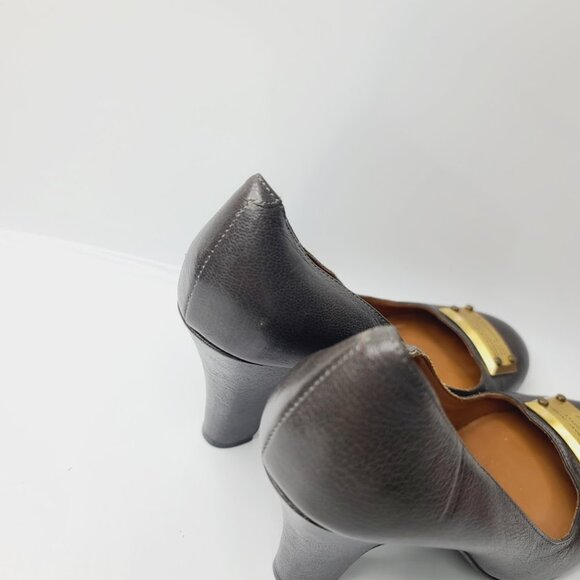 Marc Jacobs Women's Black Gold Leather Kitten Pump Heel Size US 9 - Picture 5 of 7